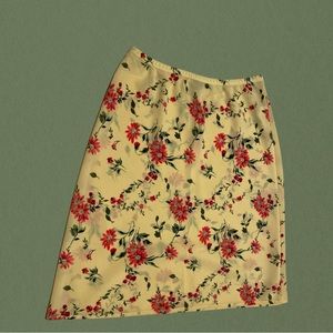 Adorable Y2K Type Yellow floral Mini Skirt! Brand:My Michelle